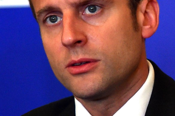 Et ca continue ! Emmanuel Macron s’énerve et étrille François Hollande « qui fait les choses à moitié »