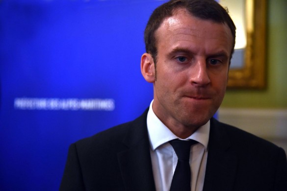 Et ca continue ! Emmanuel Macron s’énerve et étrille François Hollande « qui fait les choses à moitié »