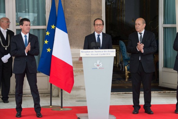 Selon un « ami », François Hollande « se croit plus intelligent que tout le monde depuis 40 ans » !