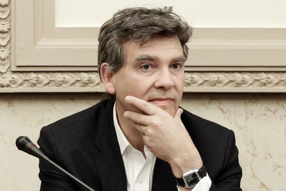 Arnaud Montebourg se confie sur sa fille prématurée : « On a eu une grande inquiétude »