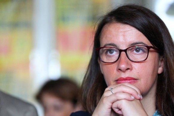 Cécile Duflot accuse François Hollande de sexisme !