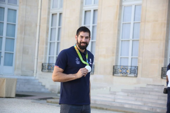 C’est chaud : Nikola Karabatic nu pour les « Dieux du stade 2017 » (Photos)