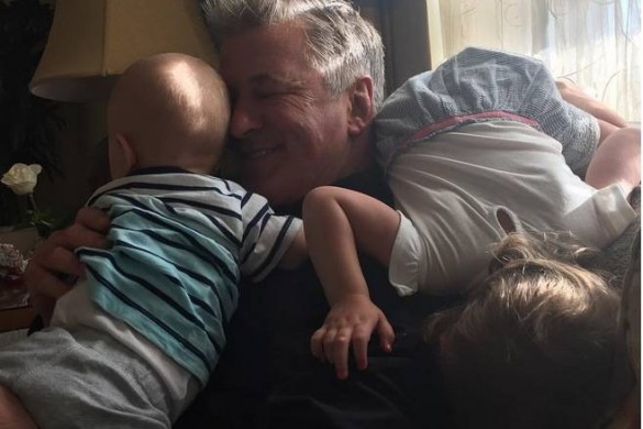 Hilaria Baldwin dévoile une nouvelle photo de son fils Leonardo sur Instagram (photo)