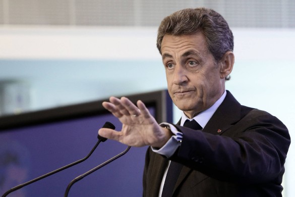 « Valls assez con pour ne pas quitter Matignon » : La derniere sortie de Nicolas Sarkozy