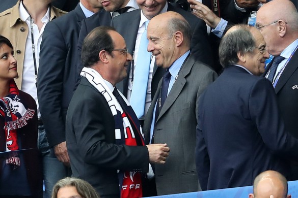 Euro 2016 : François Hollande, Nicolas Sarkozy, Manuel Valls… eux aussi ont encouragé les Bleus (Photos)