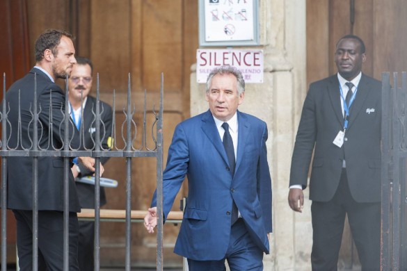 François Bayrou flingue Hollande et Sarkozy, les « pires quinquennats » de la 5ème République !