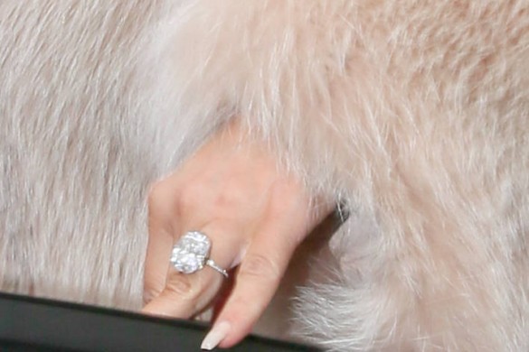 Kim Kardashian a demandé à son assurance de lui rembourser sa bague à 4 millions de dollars