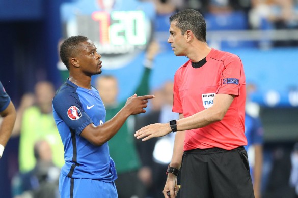 Euro 2016 : Patrice Evra ridiculisé après sa prise de Kung Fu