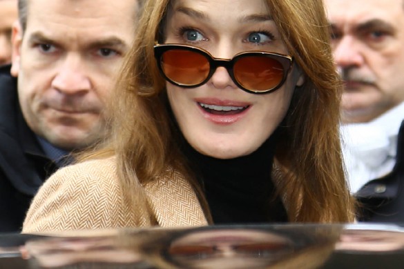 Carla Bruni se lâche sur Instagram… pour soutenir la candidature de Nicolas Sarkozy ? 