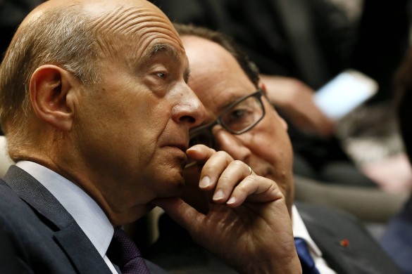 Ils se sont donné le mot : après Nicolas Sarkozy, François Hollande se moque aussi de l’âge d’Alain Juppé