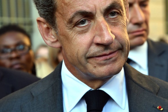 Il est devin maintenant ? La déclaration WTF de Nicolas Sarkozy qui sent que « les plaques tectoniques » bougent pour 2017 !