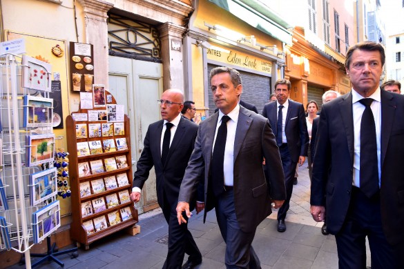 Nicolas Sarkozy révèle ce que signifie le mystérieux « T » rouge de son livre !