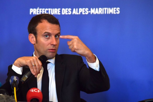 Il ne manquait plus que ça ! Emmanuel Macron va publier un livre cet automne 