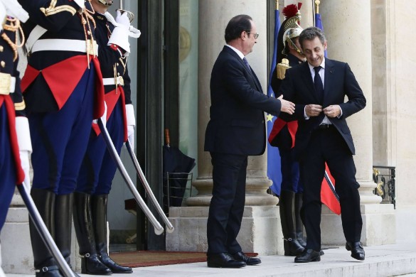 « La graisse dégouline sous sa chemise » : Nicolas Sarkozy dézingue encore François Hollande sur son poids