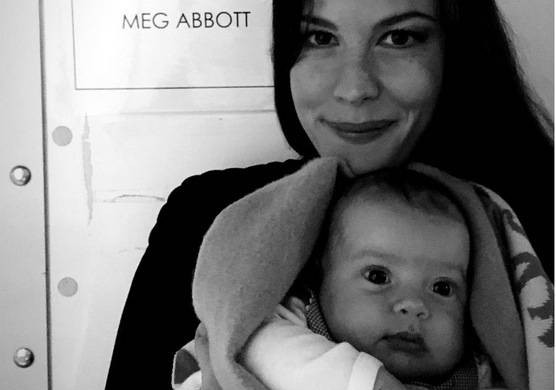 Trop mignon ! Liv Tyler déguise sa fille Lula, 3 mois (photo)