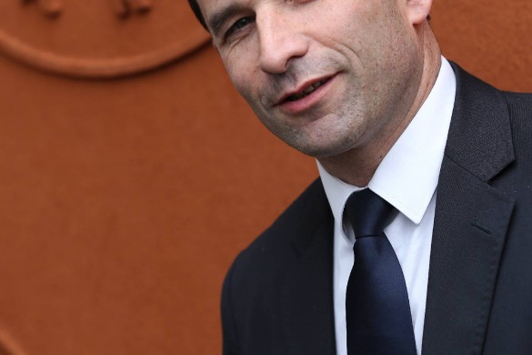 Manquait plus que lui : Benoît Hamon se lance dans la course pour la présidentielle !