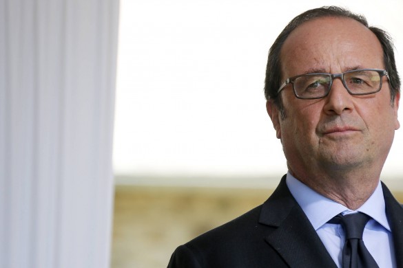 Retour sur ce moment ou François Hollande cherchait le numéro de téléphone de Marine Le Pen