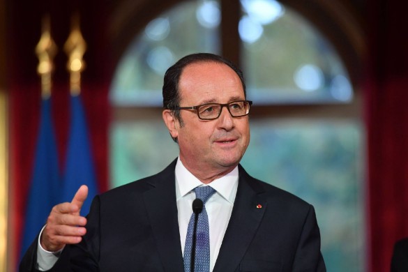 François Hollande élu « homme d’état mondial » de l’année ? Il se fait dézinguer sur Twitter !