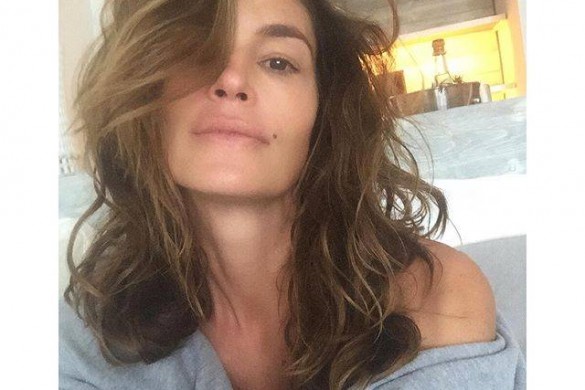 Bad Hair Day : quand les stars se font malmener par leurs cheveux…