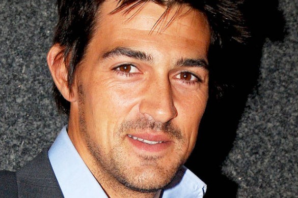 Jean-Pascal Lacoste, amoureux, déclare sa flamme à Delphine