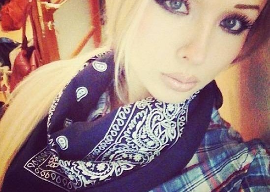 Valeria Lukyanova, la Barbie Girl ukrainienne a pris du muscle ! (Photos)