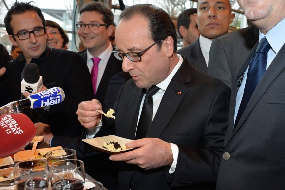 Drôle d’amitié : Cyrille Eldin a été reçu en privé par François Hollande !