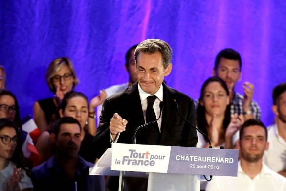 Nicolas Sarkozy se confie sur son père « brusque » et « impatient » (Vidéo)