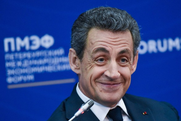 Primaires LR : Nicolas Sarkozy « ressemble à Louis de Funès » car « il se singe souvent » selon Benoist Apparu !