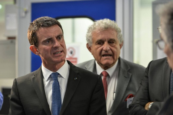 Manuel Valls en « colère » après la publication du livre sur François Hollande