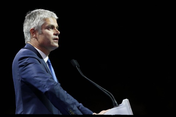 Laurent Wauquiez ironise sur la mort de François Hollande et fait un bide