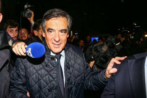 Pourquoi François Fillon ne quitte pas sa veste forestière